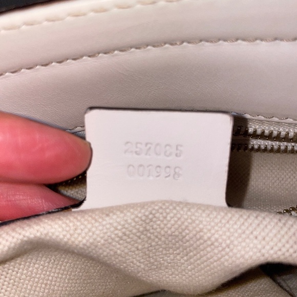 Authentic Gucci Heritage Shoulder Bag + Dust Bag - Picture 6 of 13